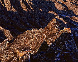 这款Steam新作 展现了俄罗斯人眼中的黑暗格林童话